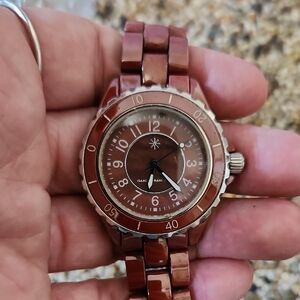 Isaac Mizrahi Red Ceramic Watch